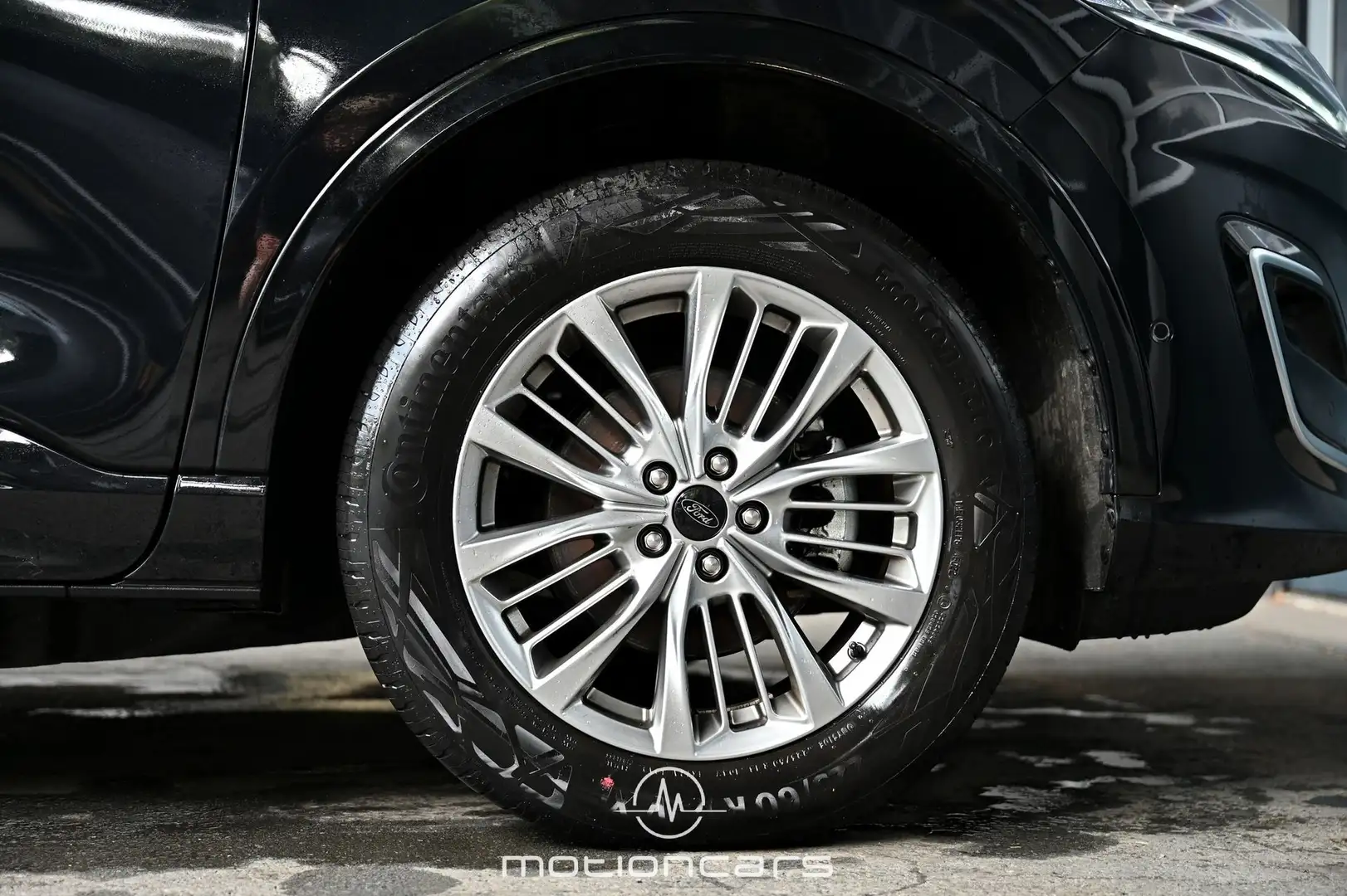 Vehicle image, number 8