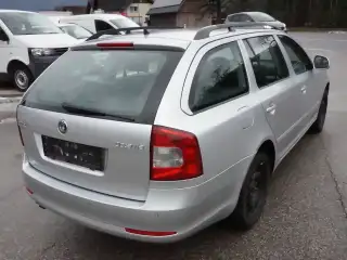 Vehicle image thumbnail, number 9