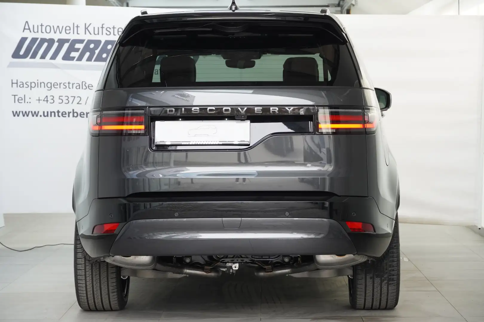 Vehicle image, number 10