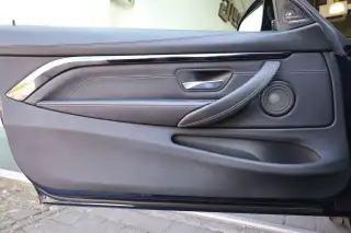 Vehicle image thumbnail, number 9