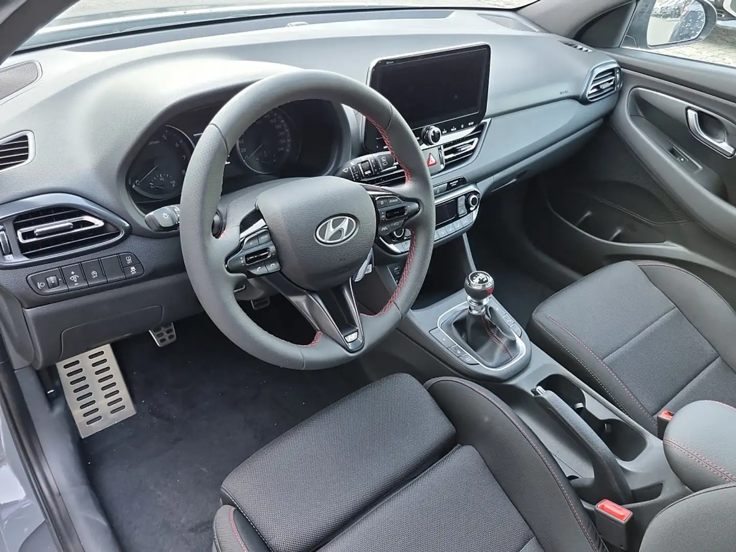 Vehicle image, number 9