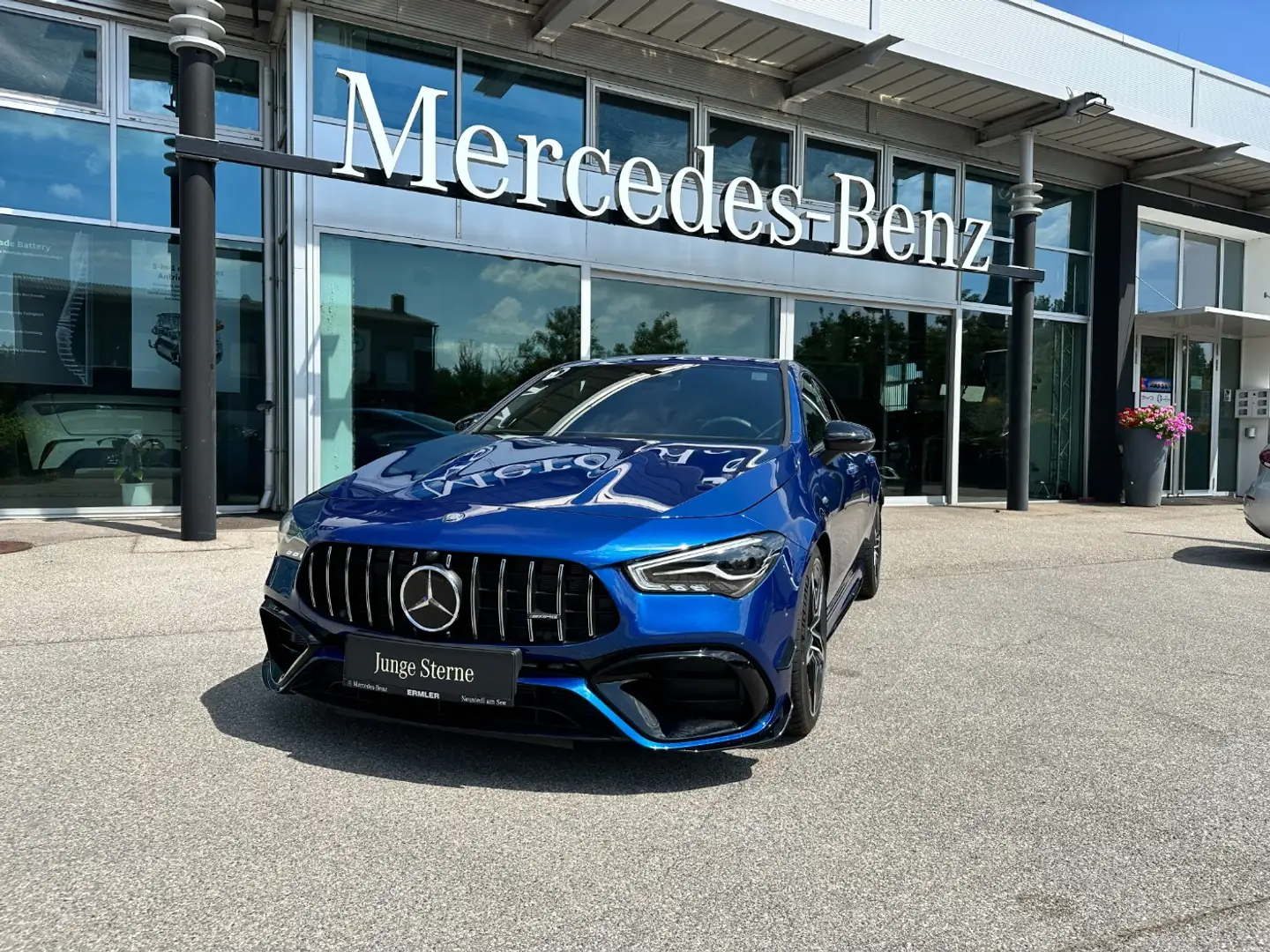 Vehicle image, number 2