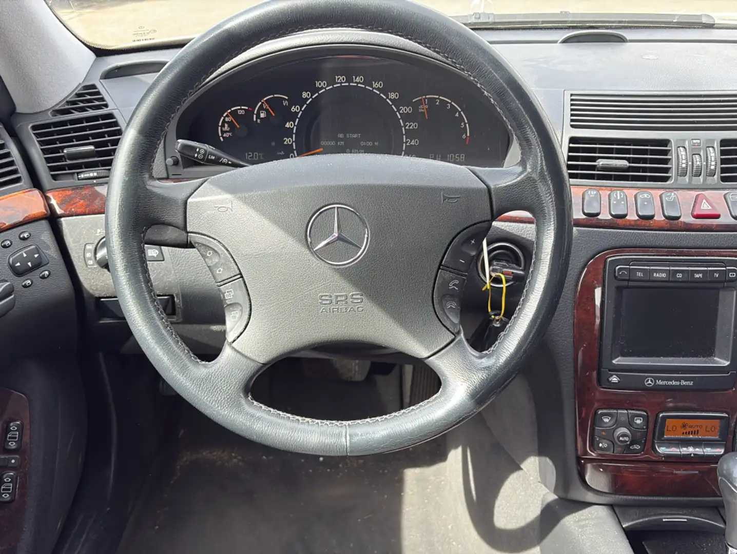 Vehicle image, number 15
