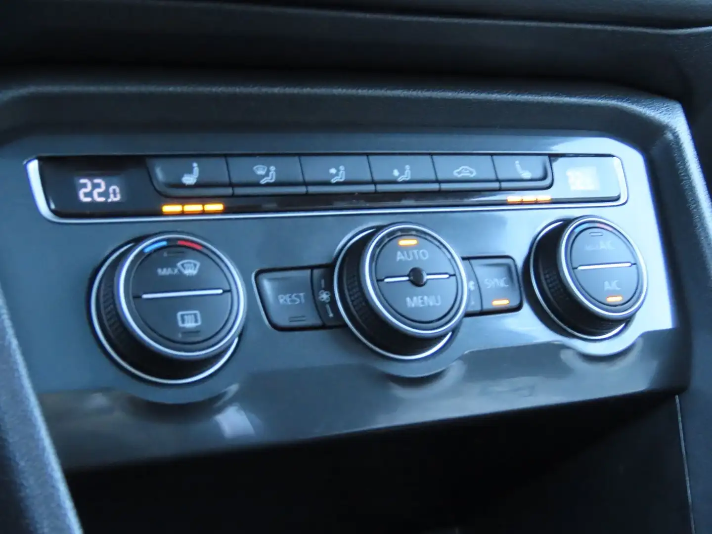 Vehicle image, number 20