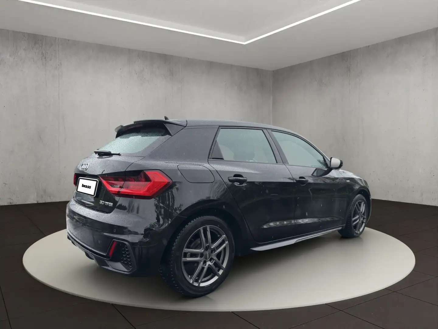 Vehicle image, number 5