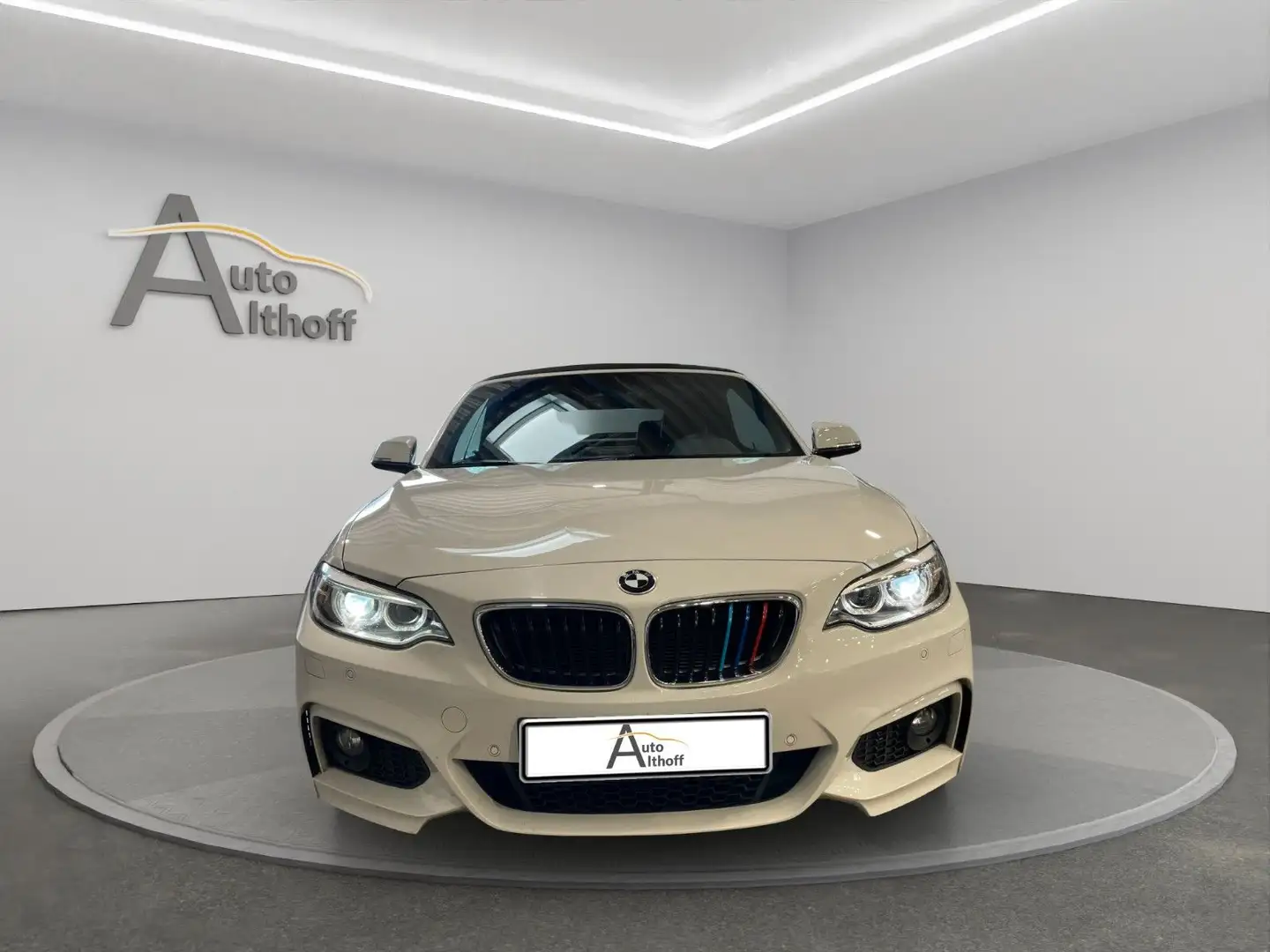 Vehicle image, number 2