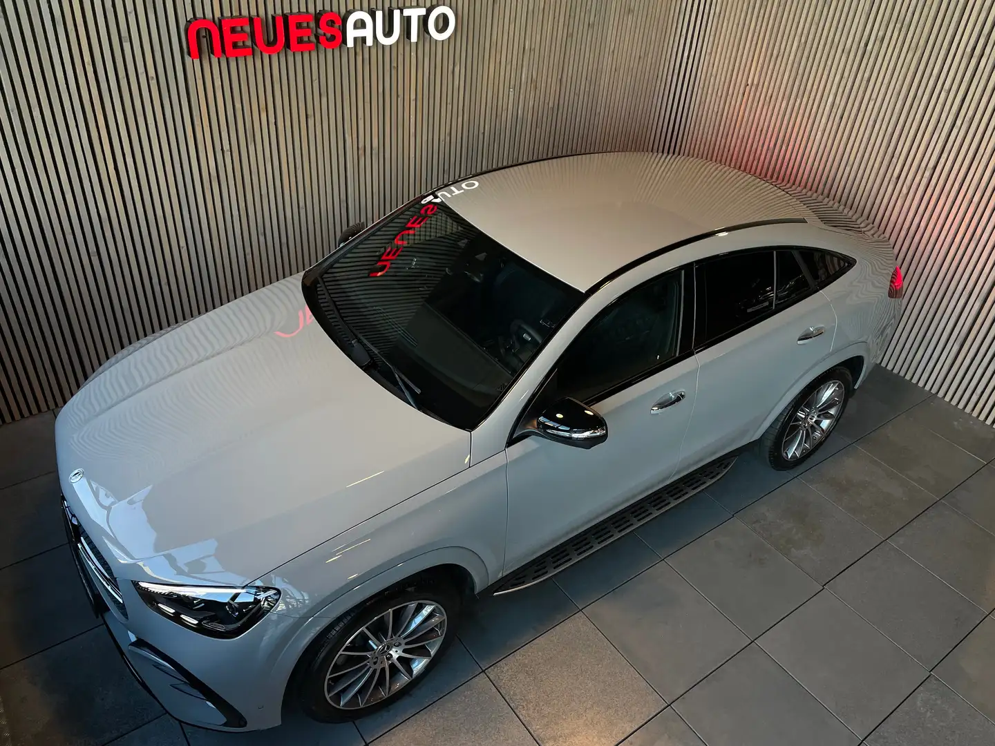 Vehicle image, number 7