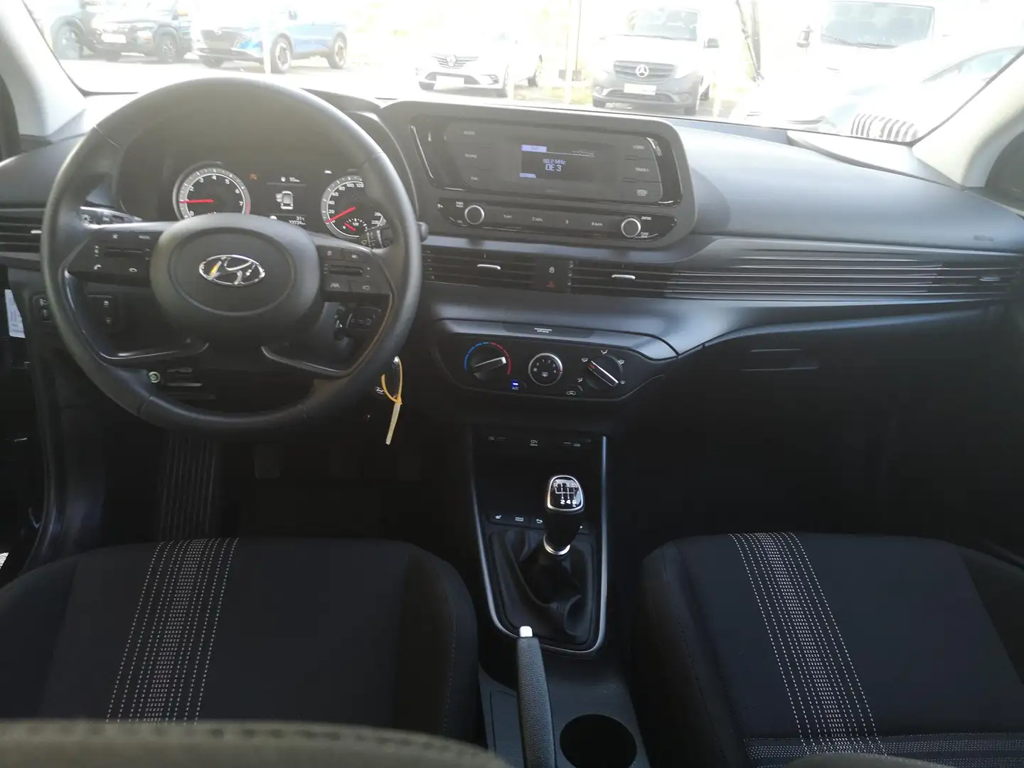 Vehicle image, number 4