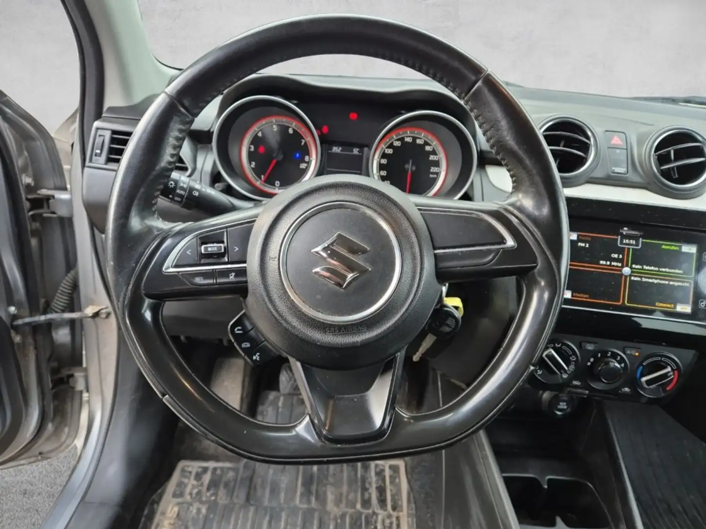 Vehicle image, number 10