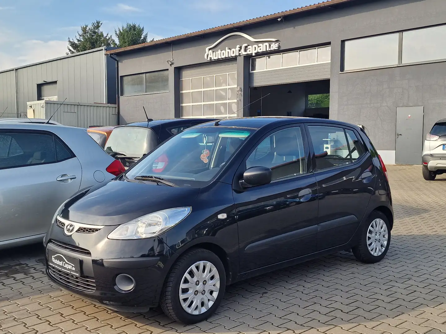 Vehicle image, number 1