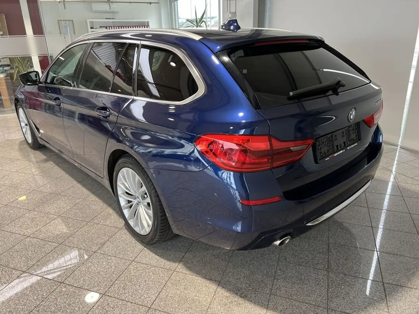 Vehicle image, number 3