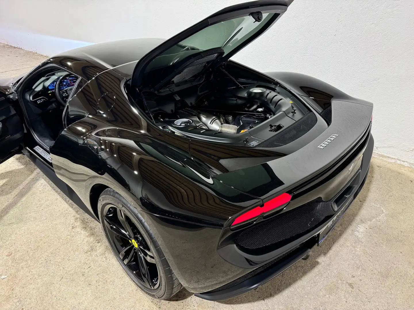 Vehicle image, number 9