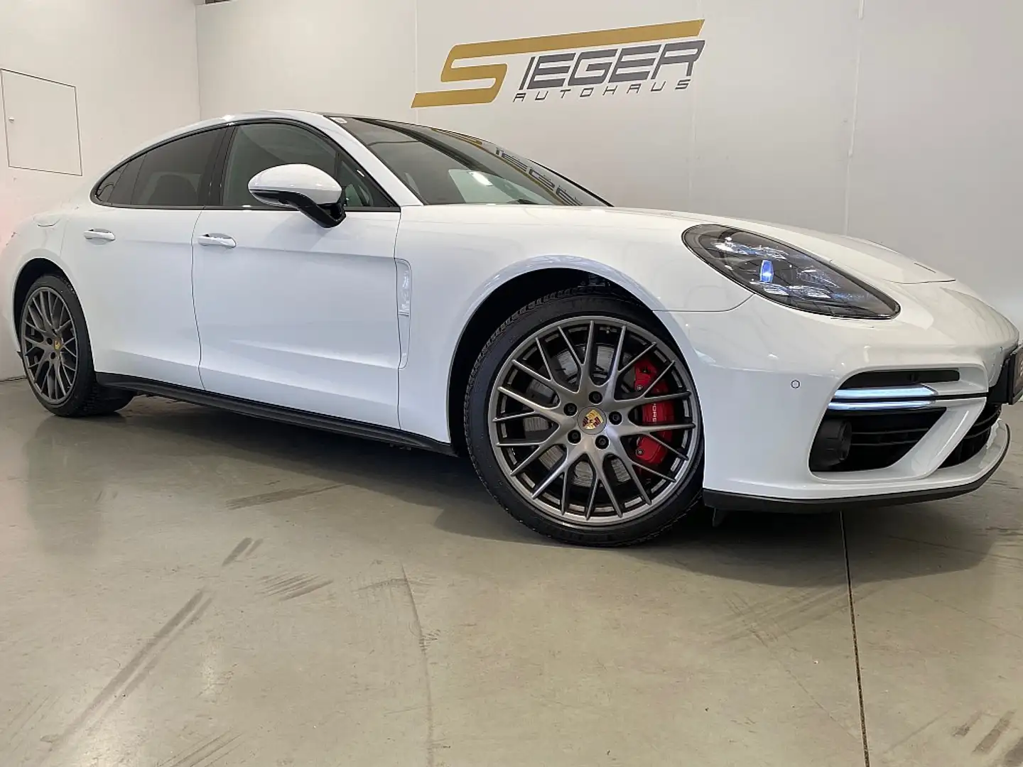 Vehicle image, number 2