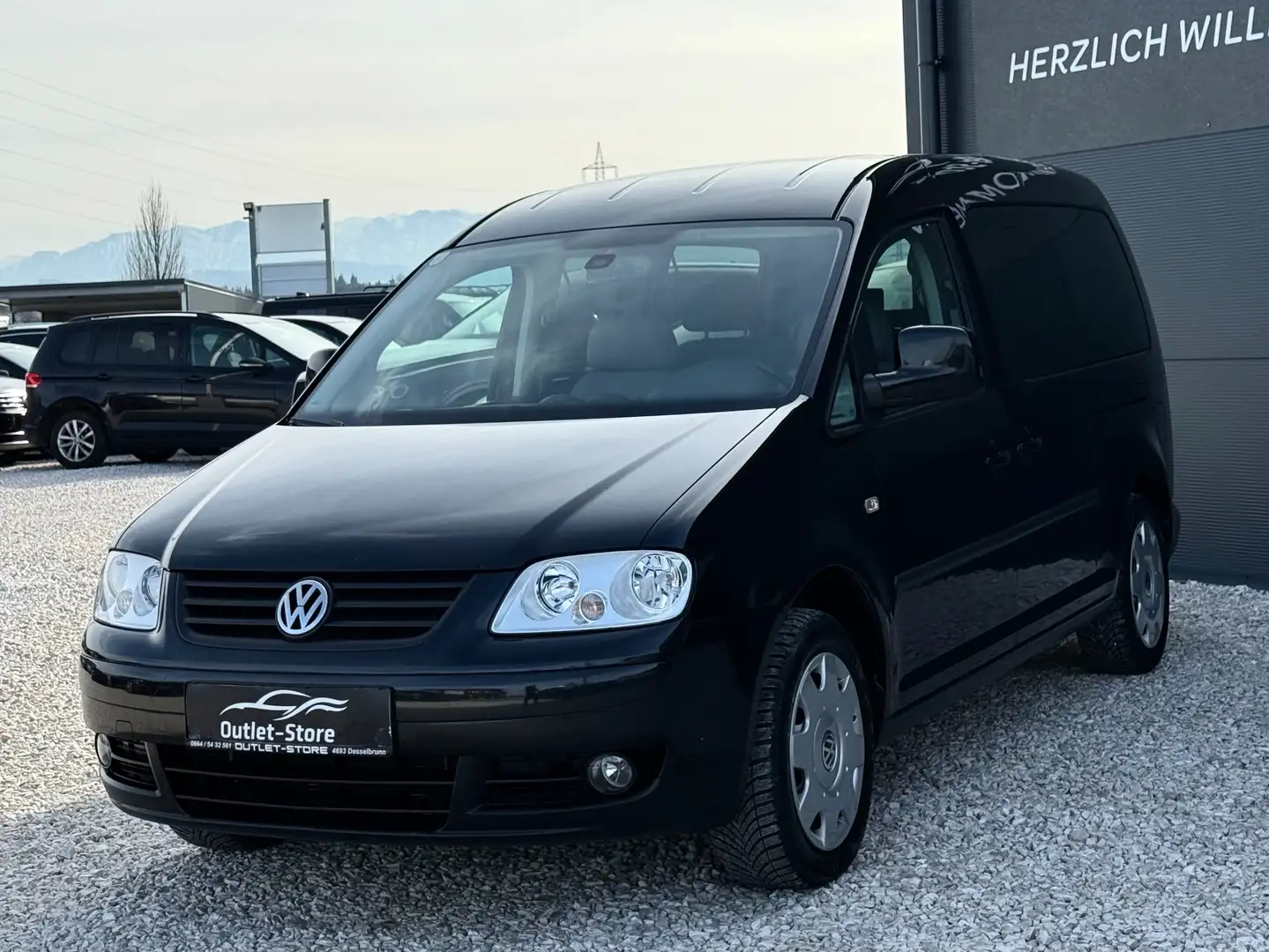 Vehicle image, number 3