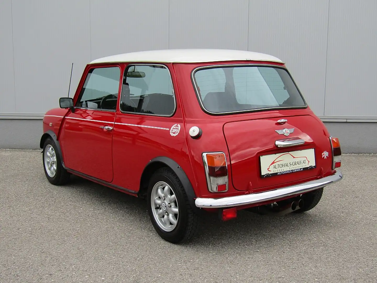 Vehicle image, number 3