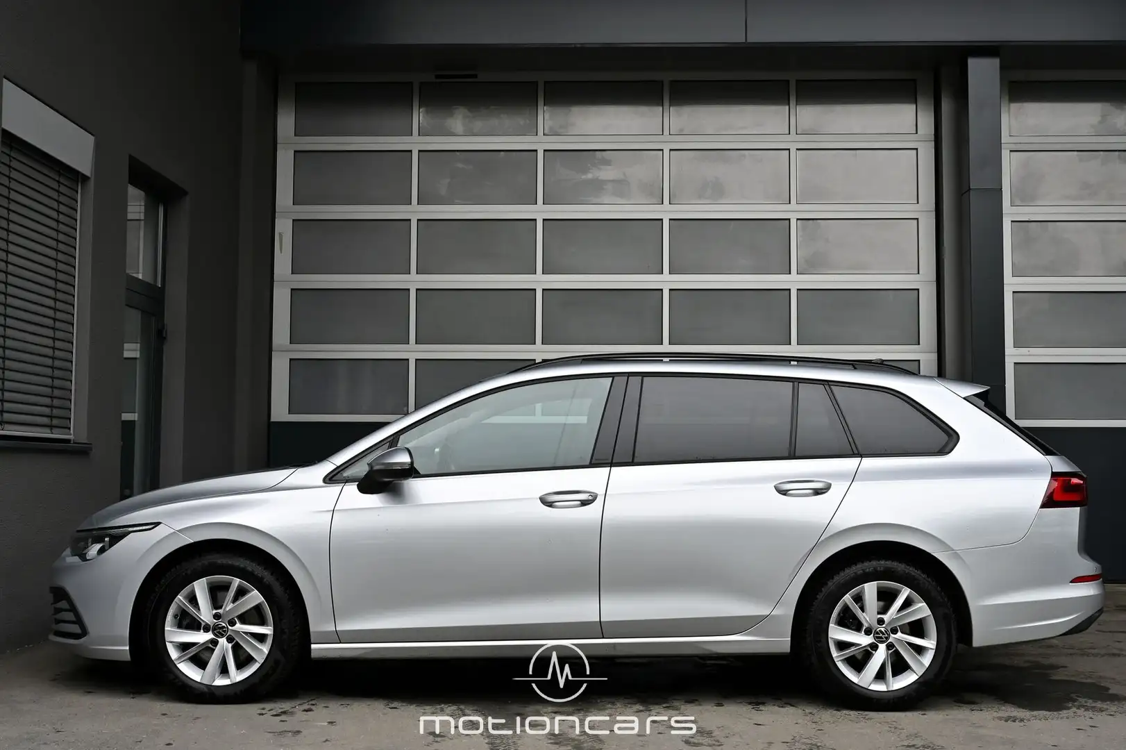 Vehicle image, number 6