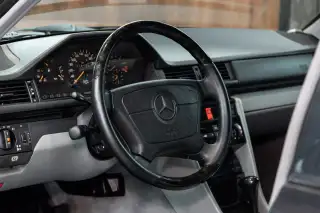 Vehicle image thumbnail, number 10