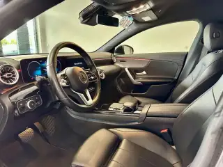 Vehicle image thumbnail, number 9