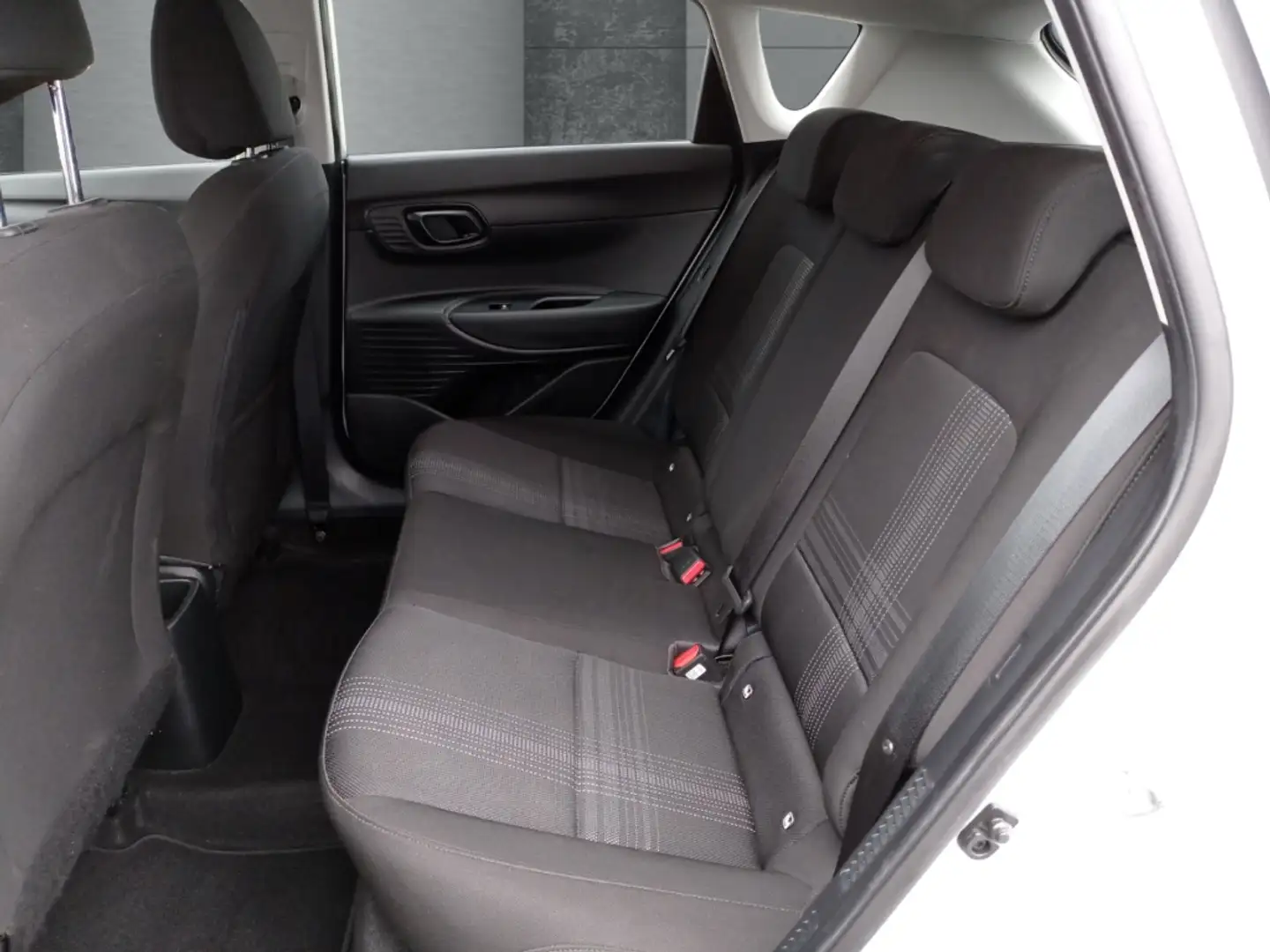 Vehicle image, number 9