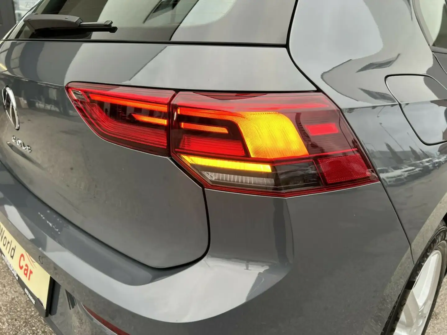 Vehicle image, number 8