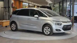 Vehicle image thumbnail, number 15