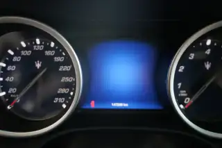 Vehicle image thumbnail, number 12