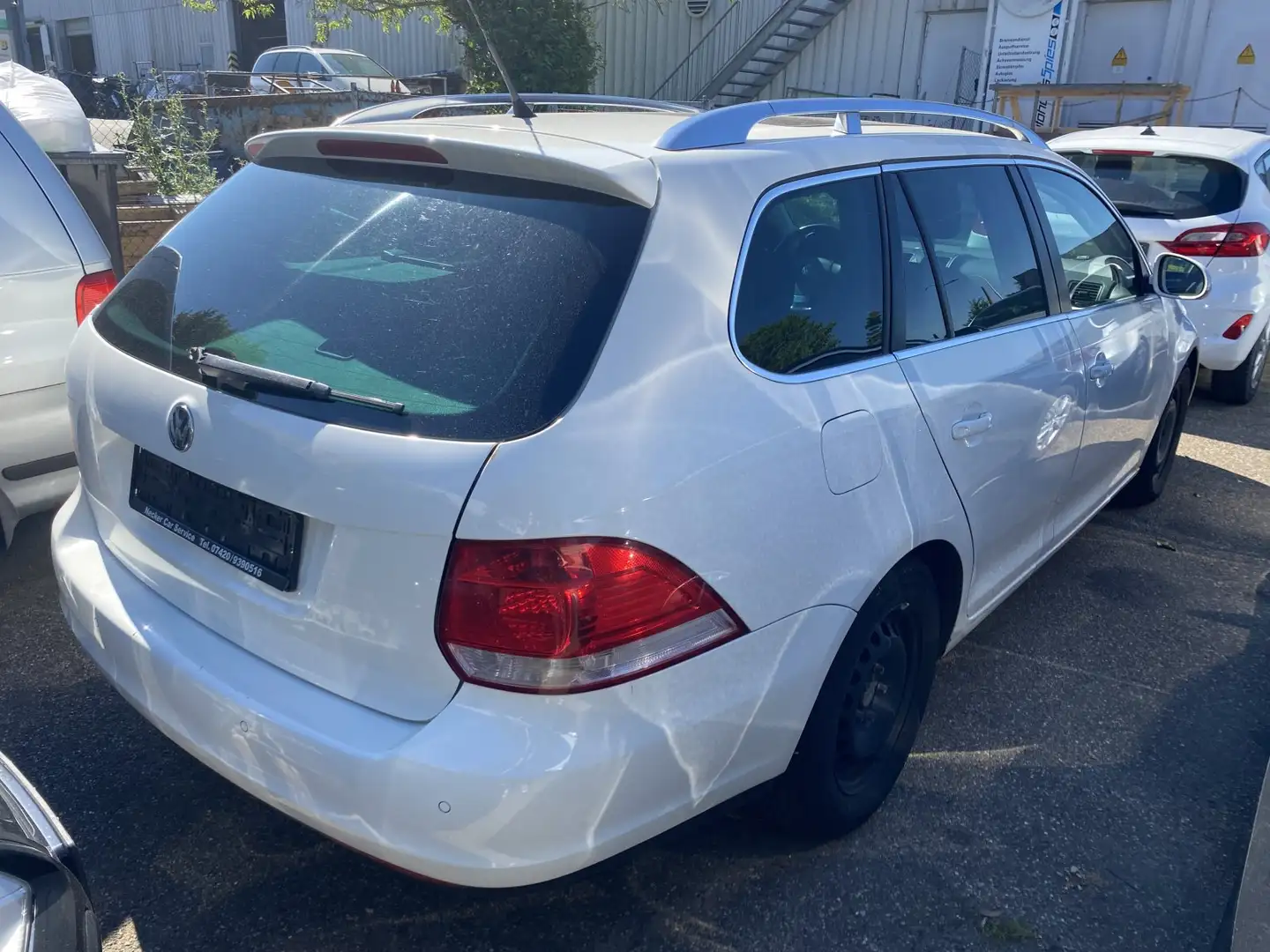 Vehicle image, number 3