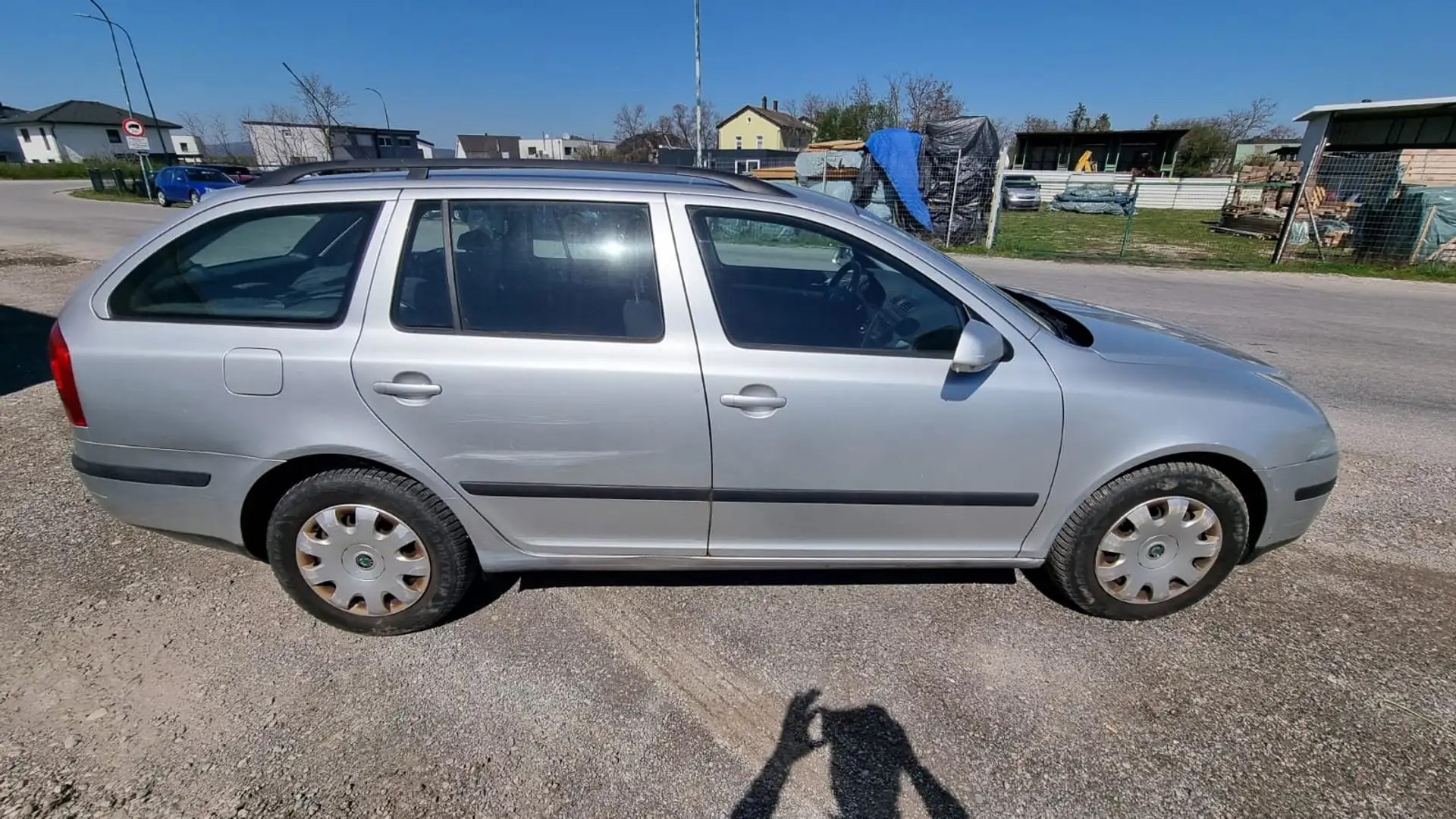 Vehicle image, number 4