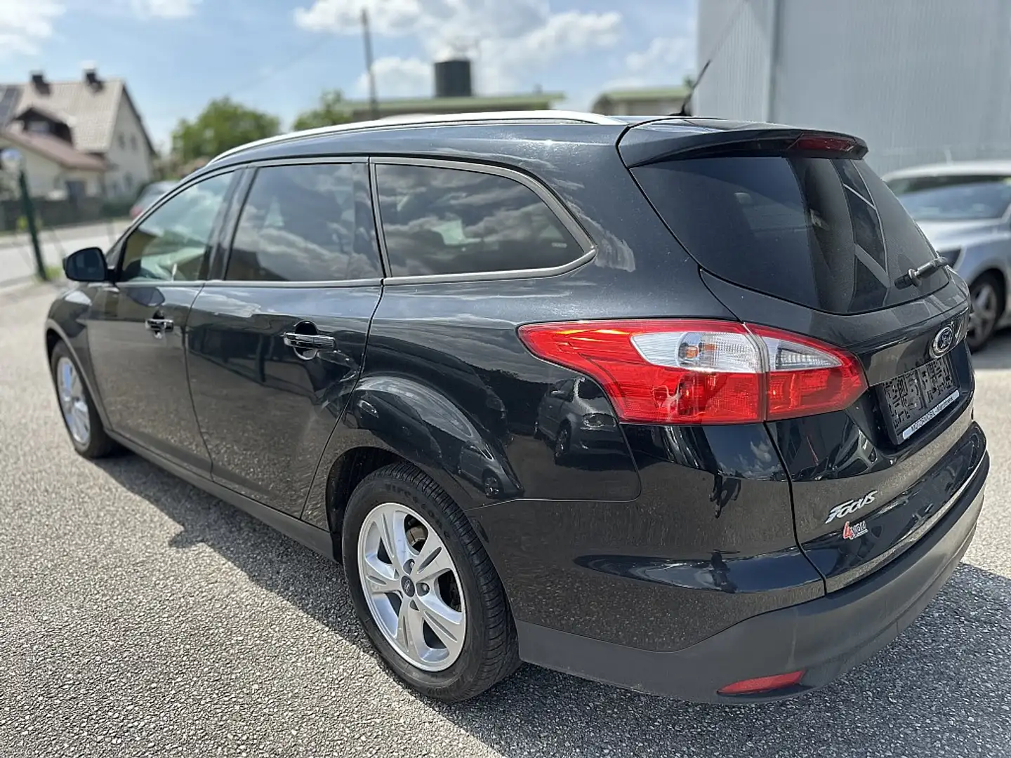 Vehicle image, number 4