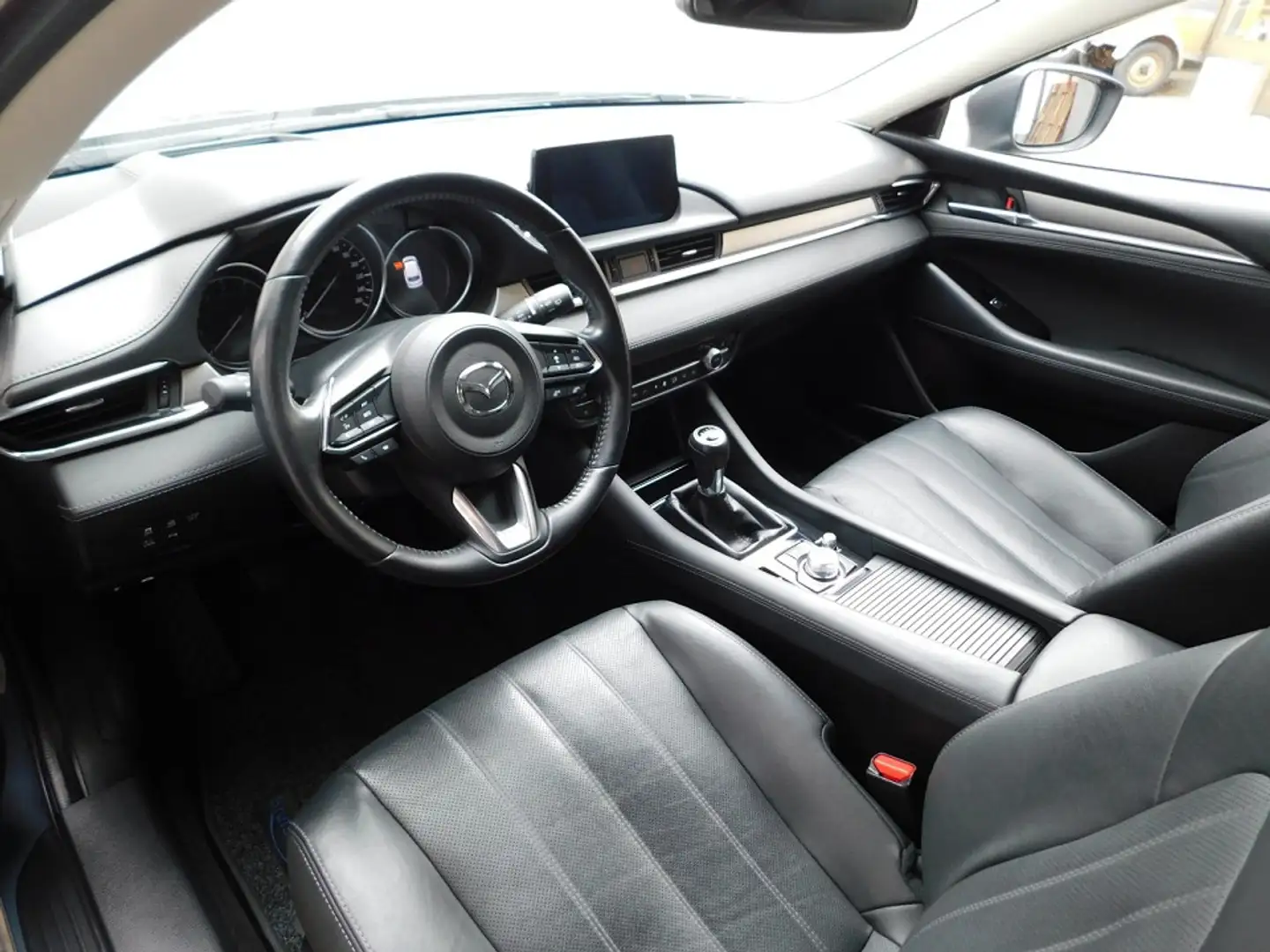 Vehicle image, number 7
