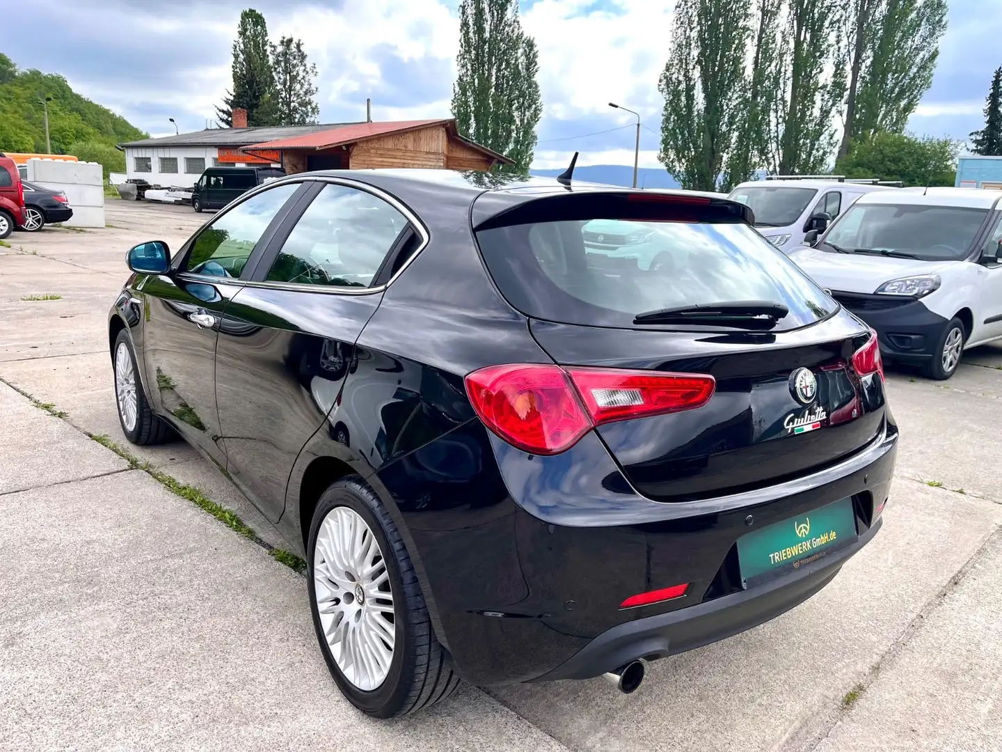 Vehicle image, number 7