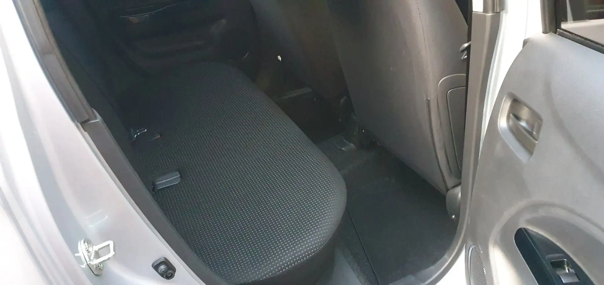 Vehicle image, number 7