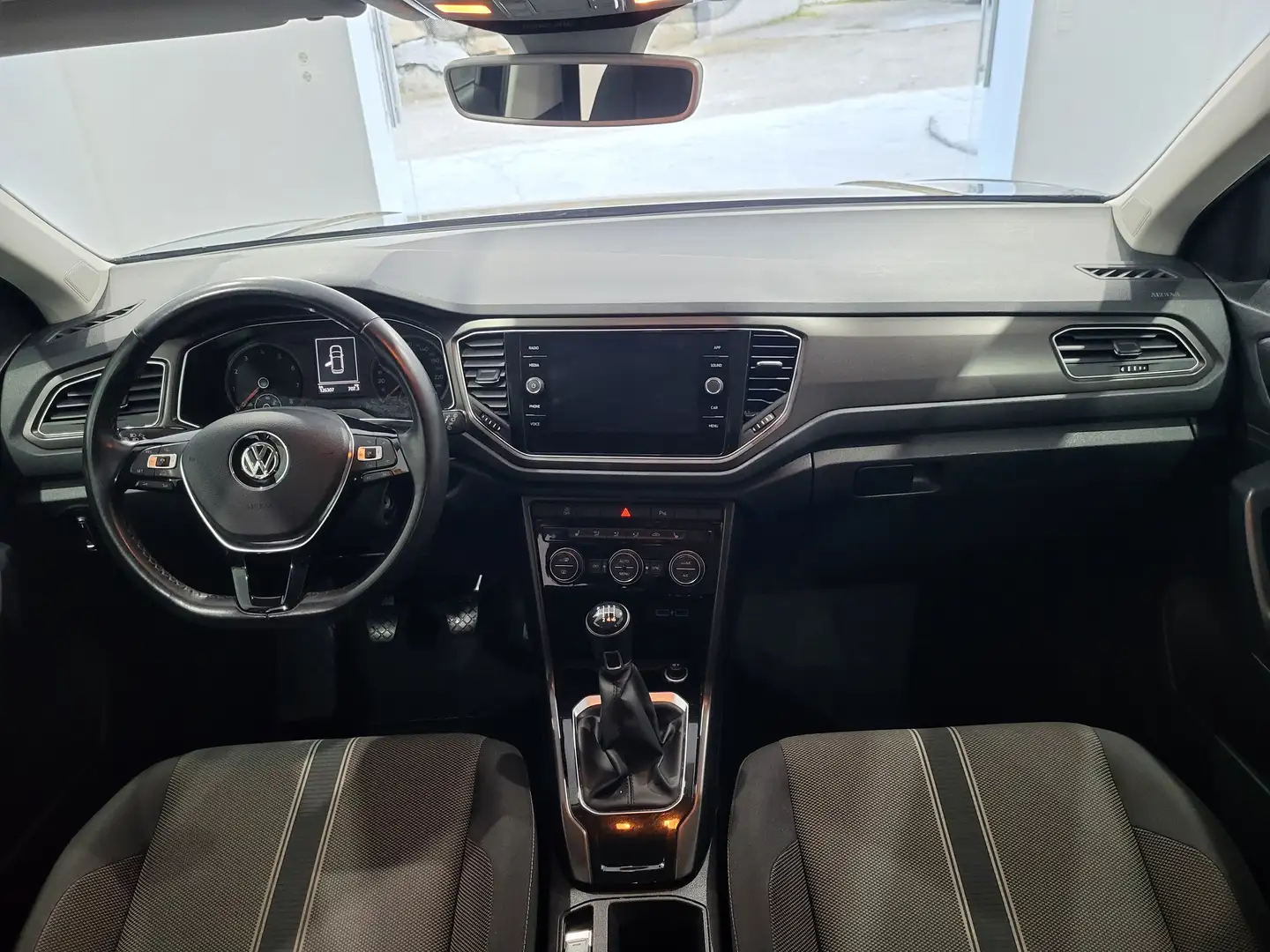 Vehicle image, number 7