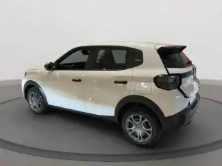 Vehicle image thumbnail, number 3