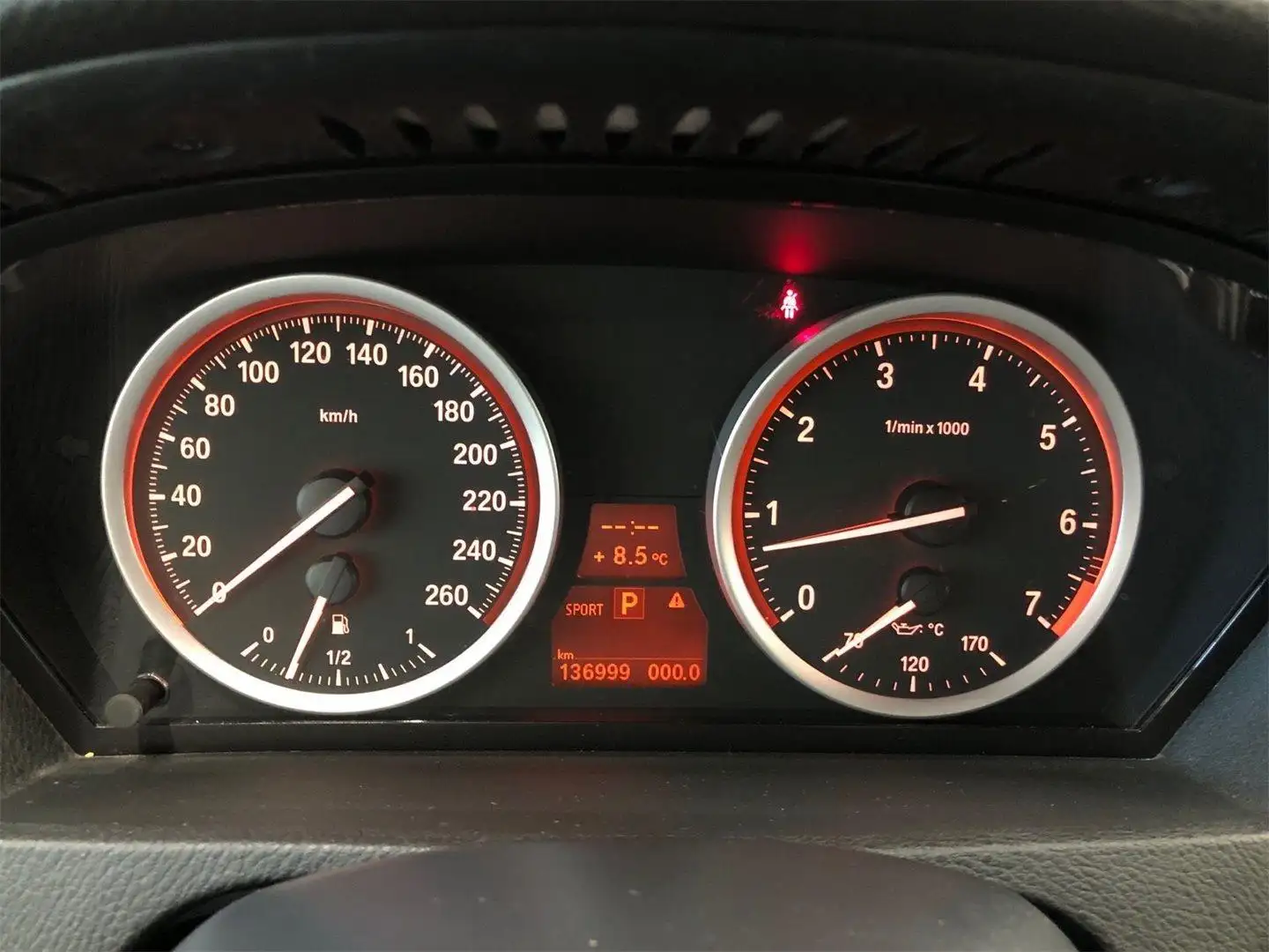 Vehicle image, number 4