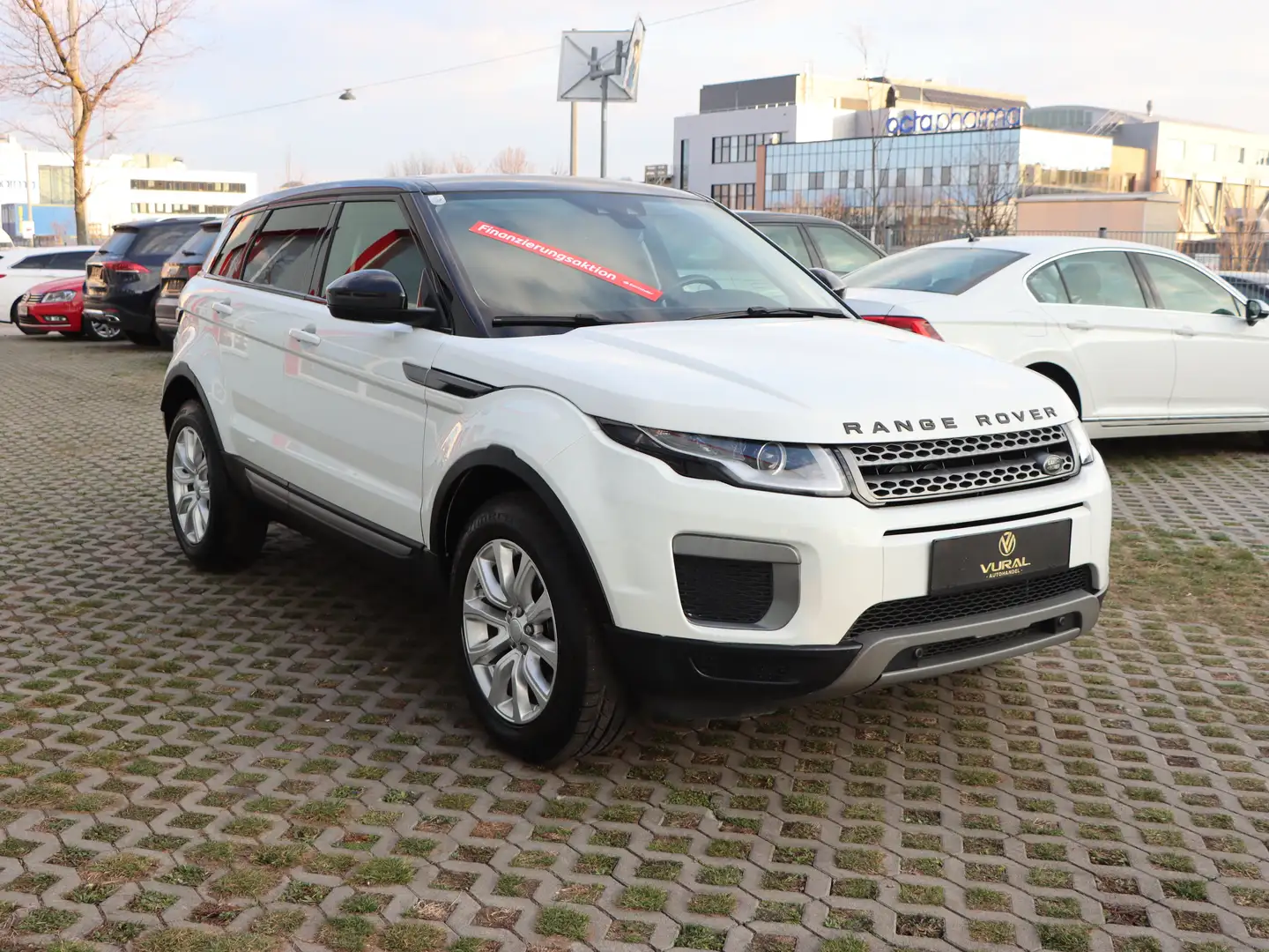 Vehicle image, number 4