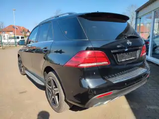 Vehicle image thumbnail, number 7