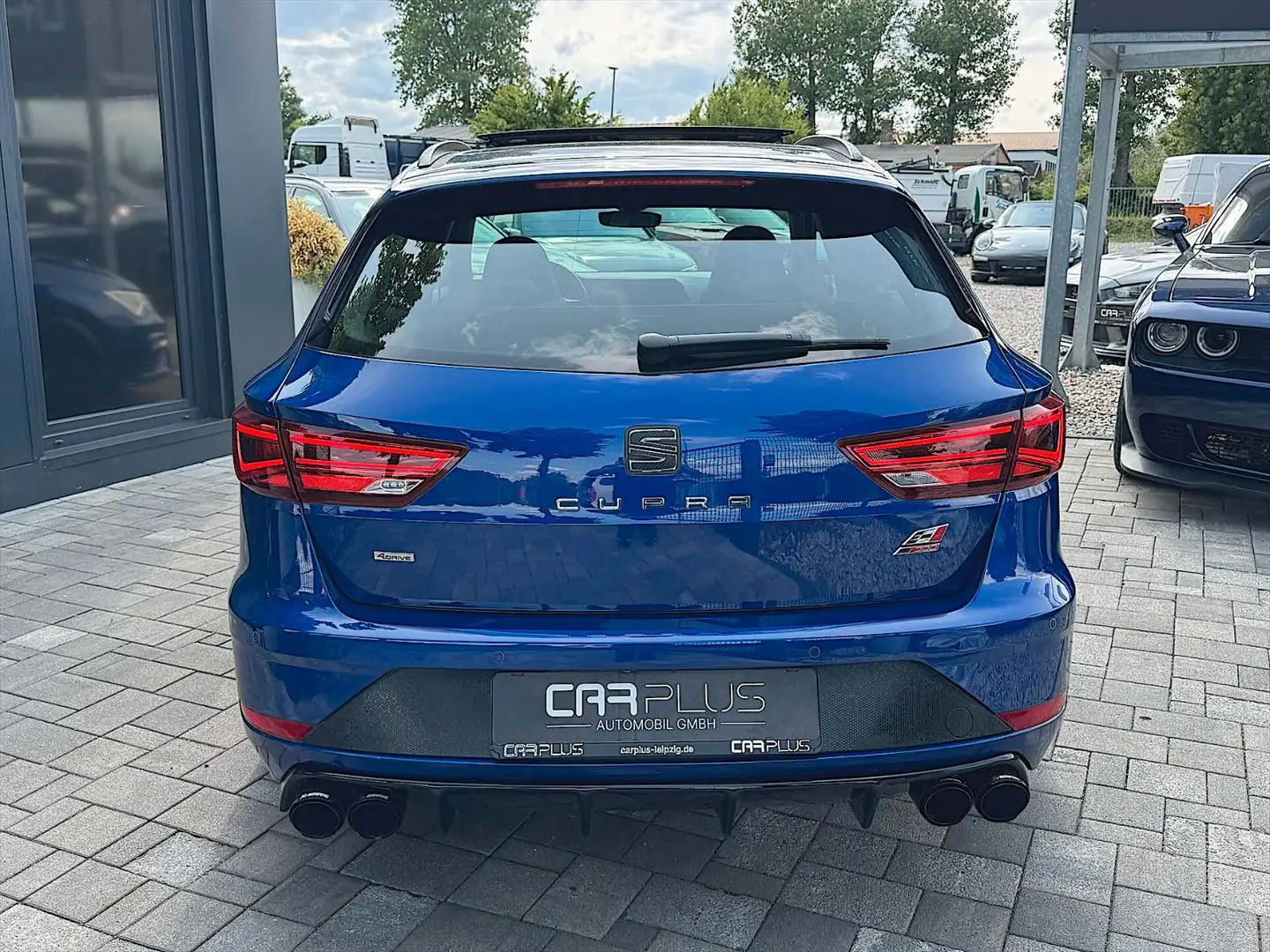 Vehicle image, number 7