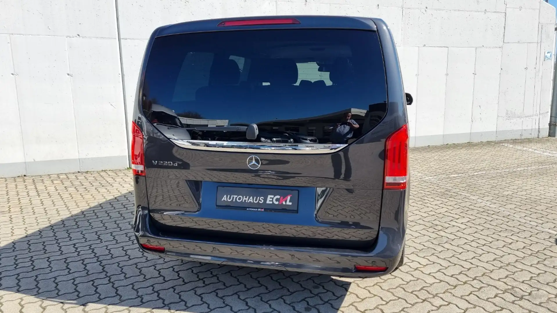 Vehicle image, number 7
