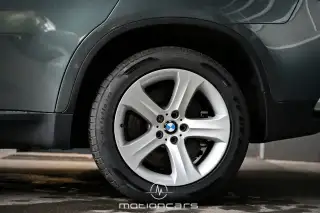 Vehicle image thumbnail, number 8