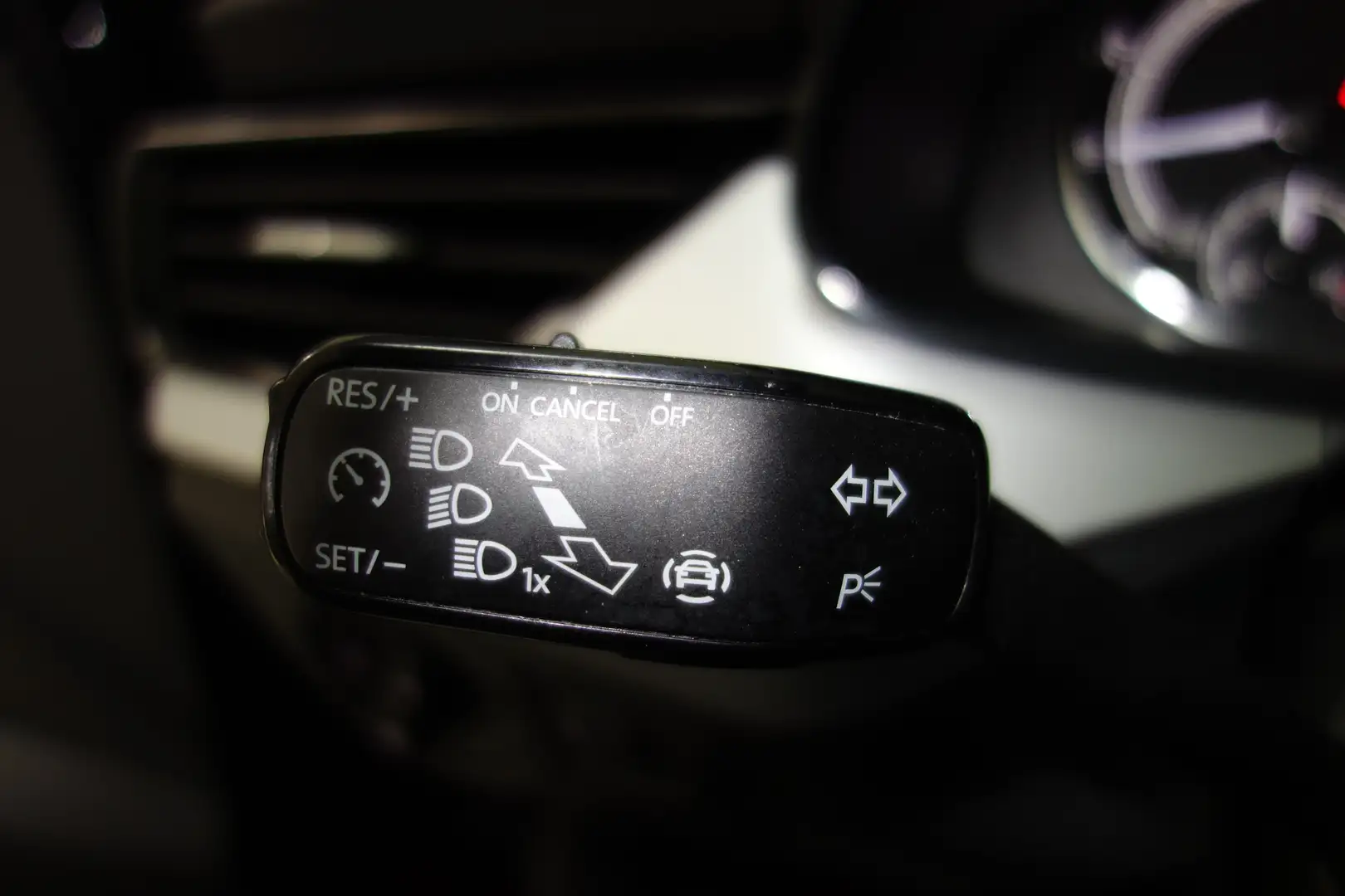 Vehicle image, number 19