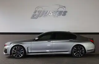 Vehicle image thumbnail, number 3