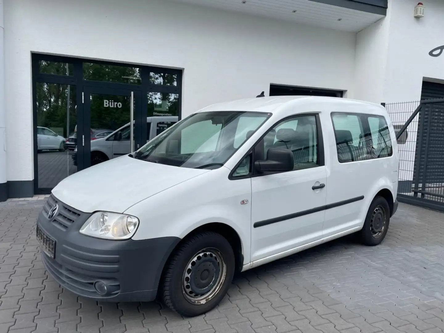 Vehicle image, number 1