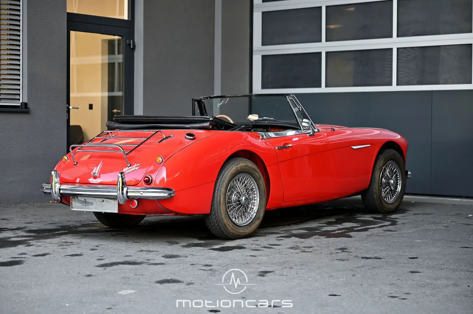 Vehicle image, number 8