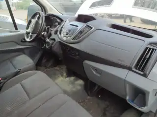 Vehicle image thumbnail, number 7