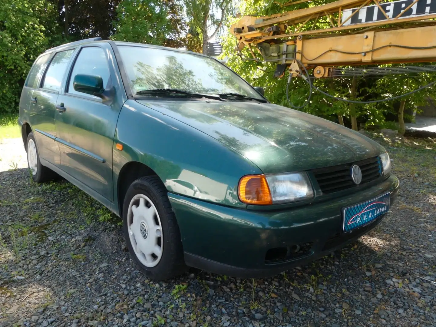 Vehicle image, number 1