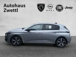 Vehicle image thumbnail, number 3