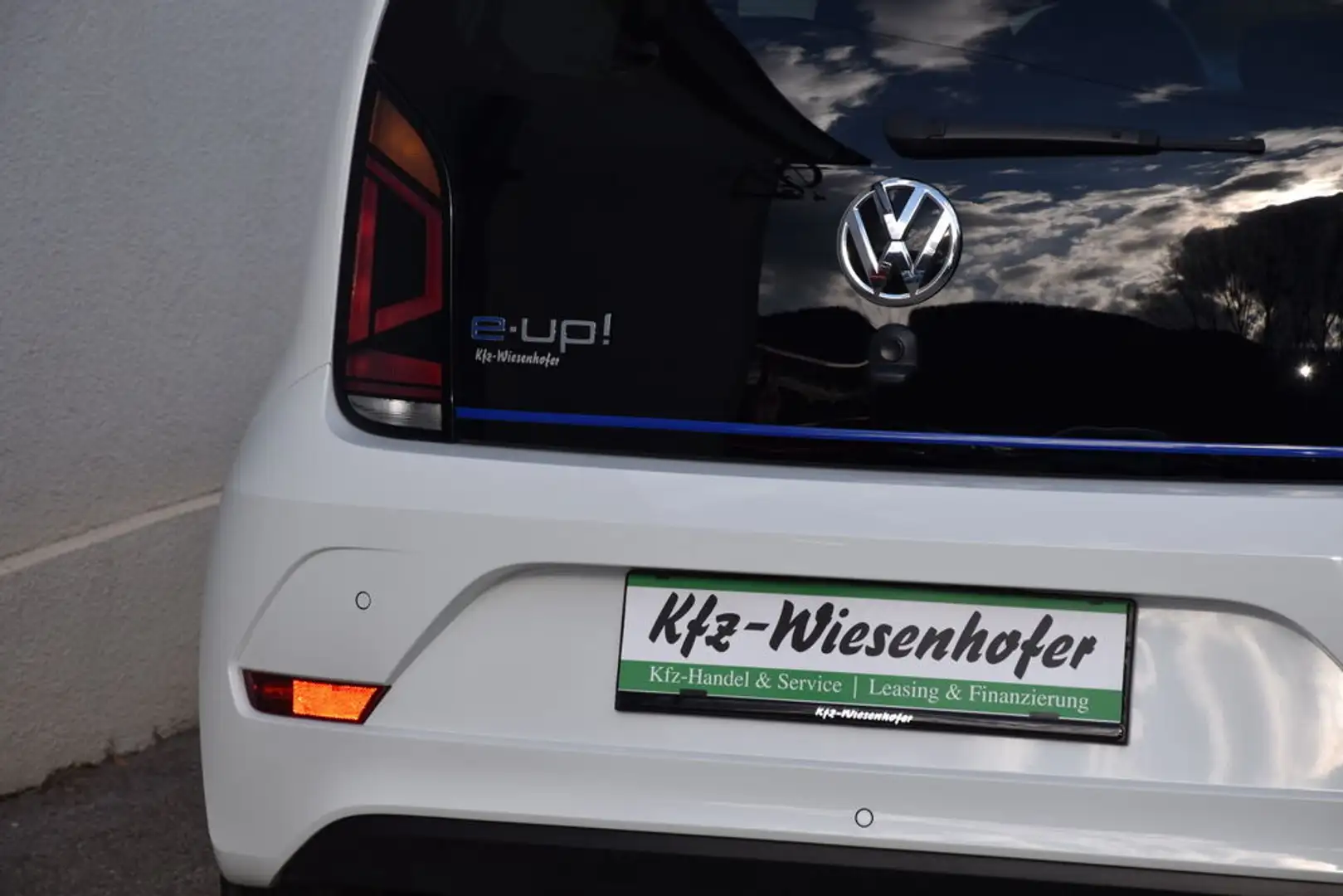 Vehicle image, number 7