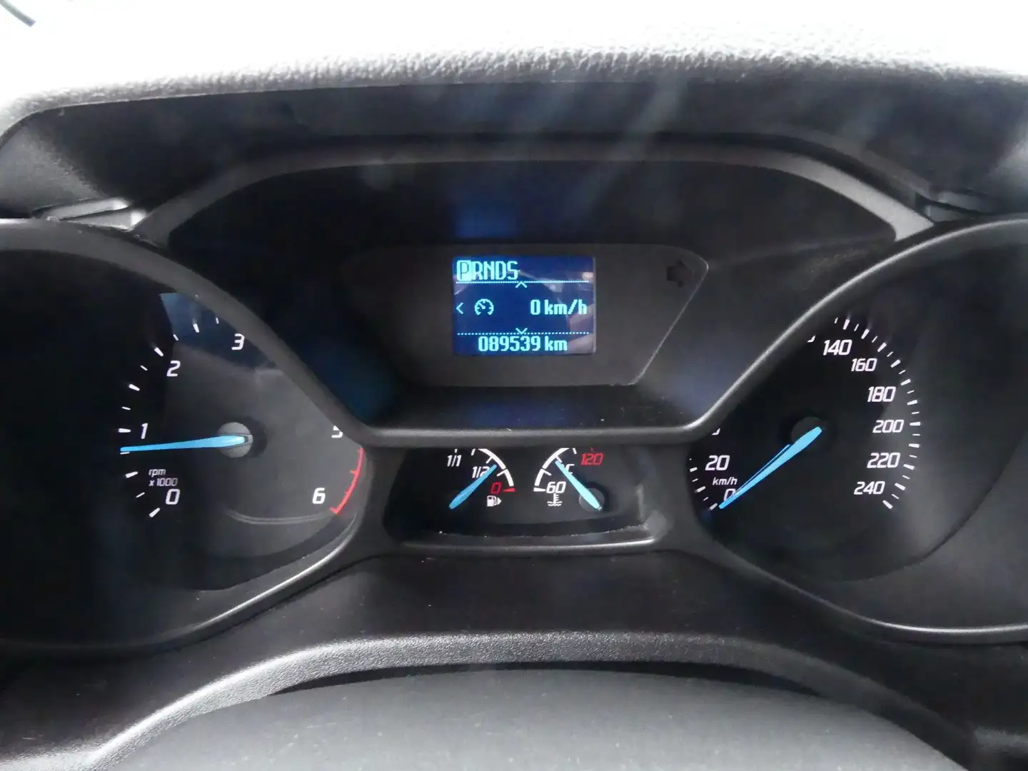Vehicle image, number 10