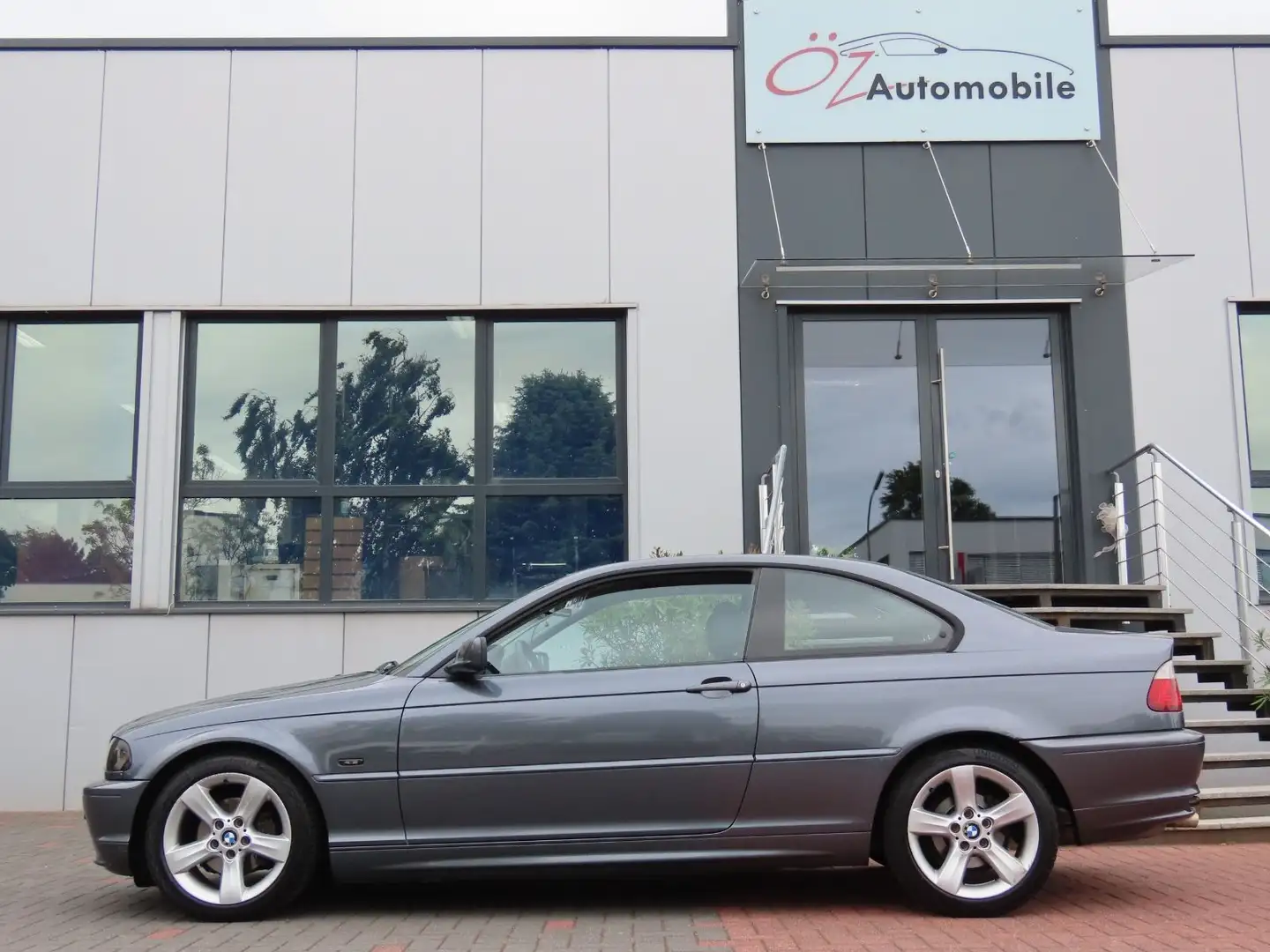Vehicle image, number 7